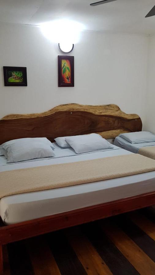 Hotel Bugabutik Puerto Viejo de Talamanca Екстериор снимка