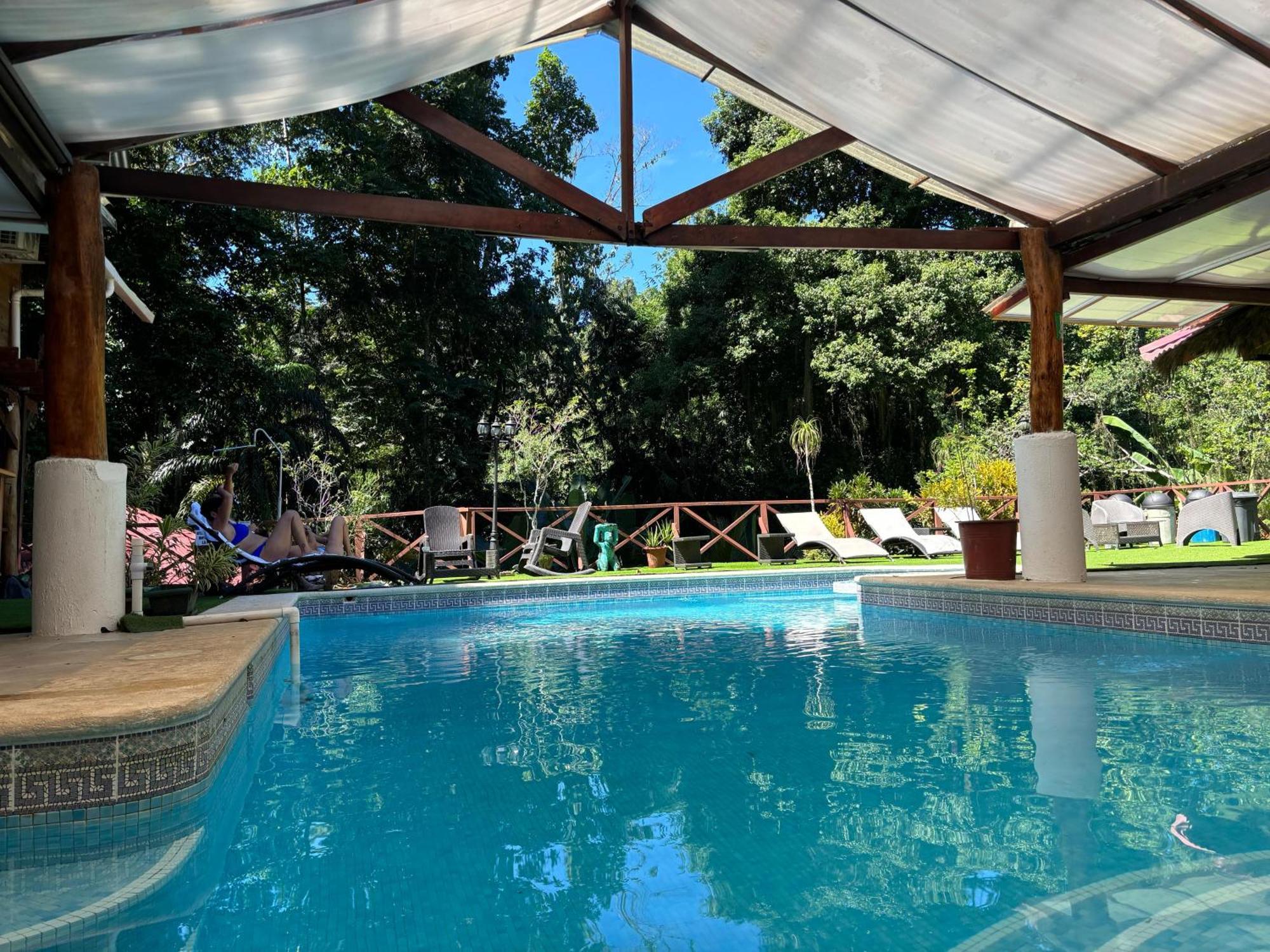 Hotel Bugabutik Puerto Viejo de Talamanca Екстериор снимка