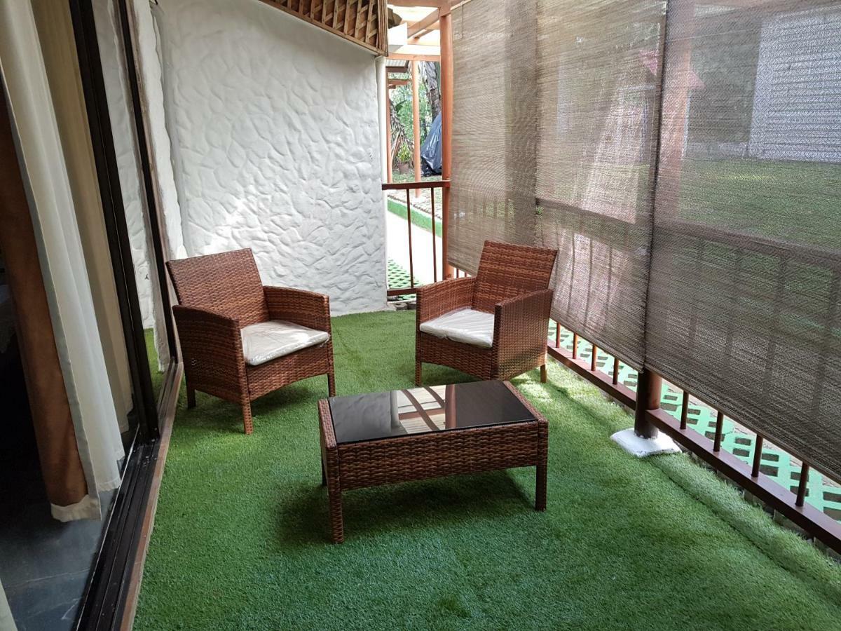 Hotel Bugabutik Puerto Viejo de Talamanca Екстериор снимка